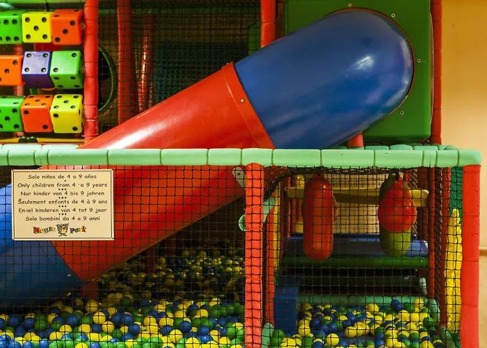 Alexandre La Siesta 플라야데라스아메리카스