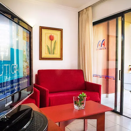 Alexandre La Siesta Hotel